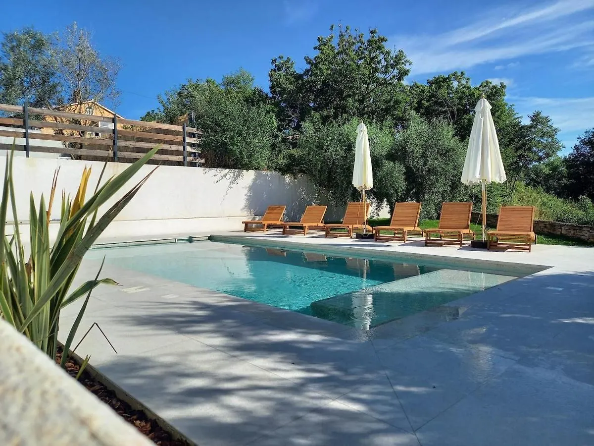 Villa Vintiana PUY 0*,  Croácia