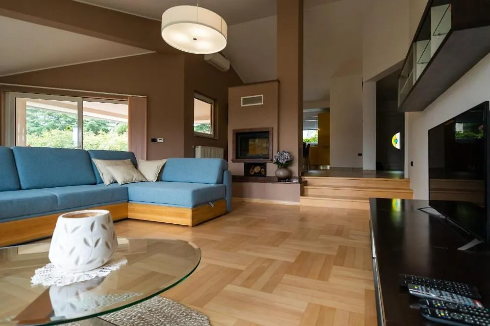 Villa Vintiana PUY 0*,